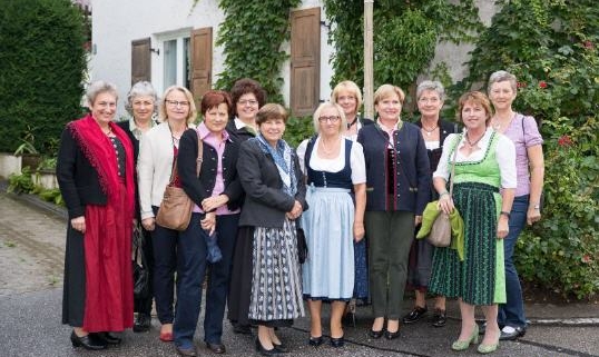 KDFB Niederviehbach beim Volksfestauszug am 11. August 2017